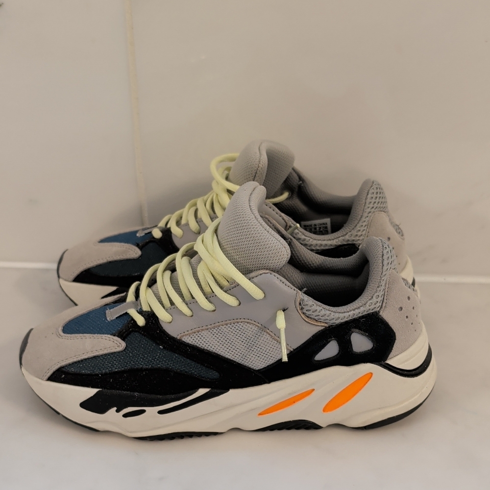 Adidas Yeezy Boost 700 Wave Runners Sz 9.5 - Picture 2 of 6